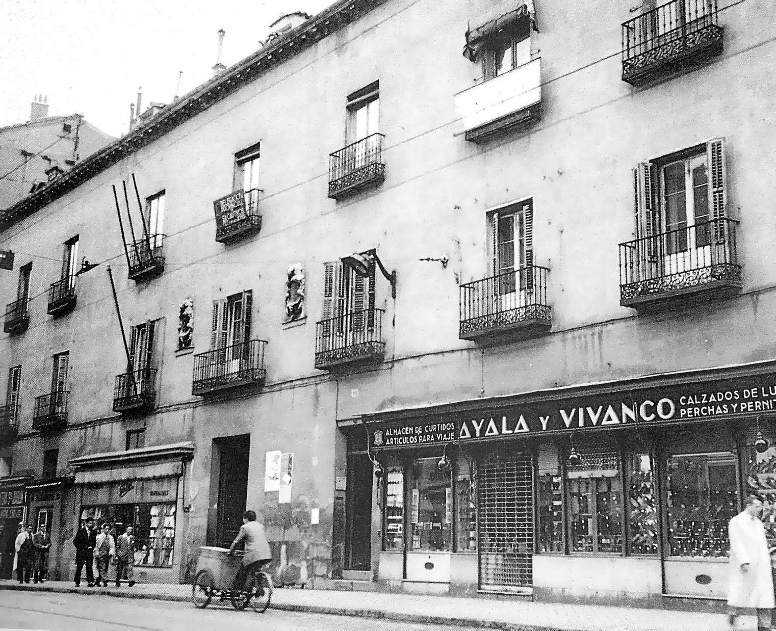La foto de la semana: Palacio del duque de Lerma. Calle de San Bernardo. 1954.
